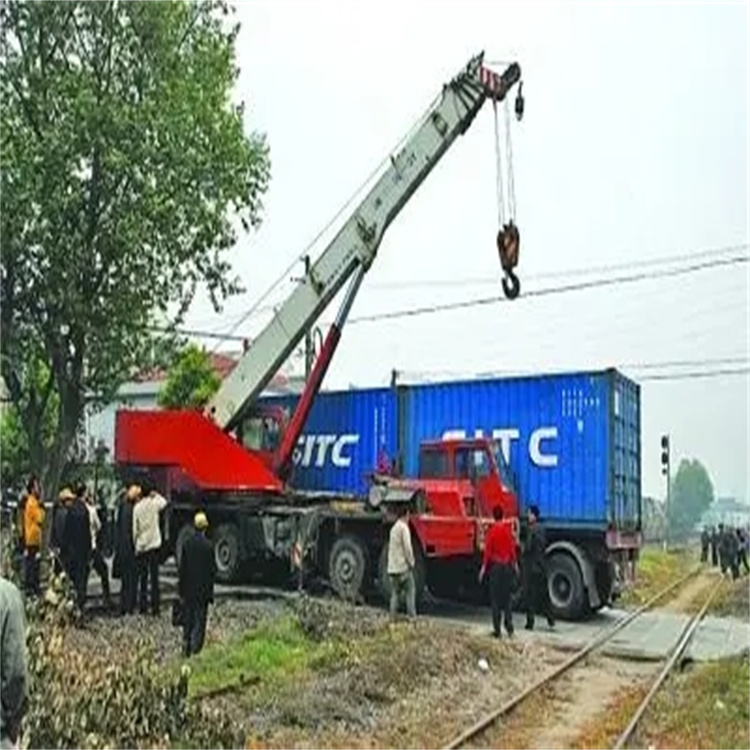 定城镇如何快速找到附近的吊车救援公司