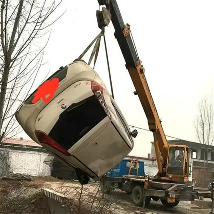 定城镇随时待命，吊车24小时道路救援服务全解析