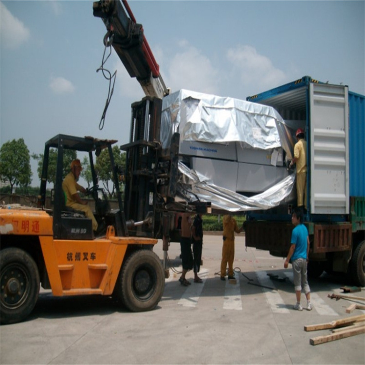 定城镇随车吊12吨能吊多重